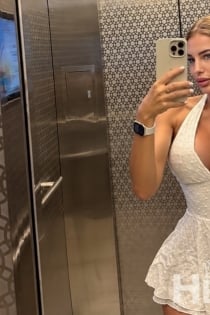 Leyla, 23 rokov - 2 rok