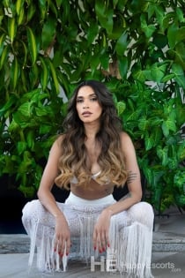 mayara, Age 36 - 5