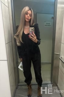 Monica, Umur 23 - 2