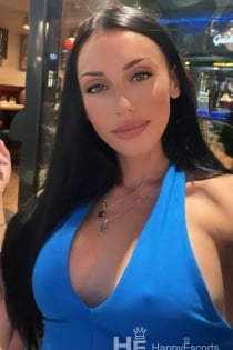 Anneta, 24 metų