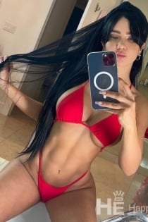 Bella, 28 rokov