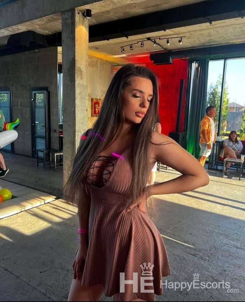 Cloe, 26 anos - 1