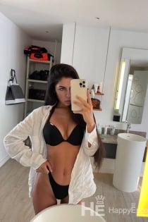 Vivienne, 27 anos - 3