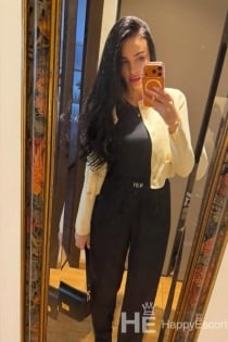 Polina, 23 anos - 2