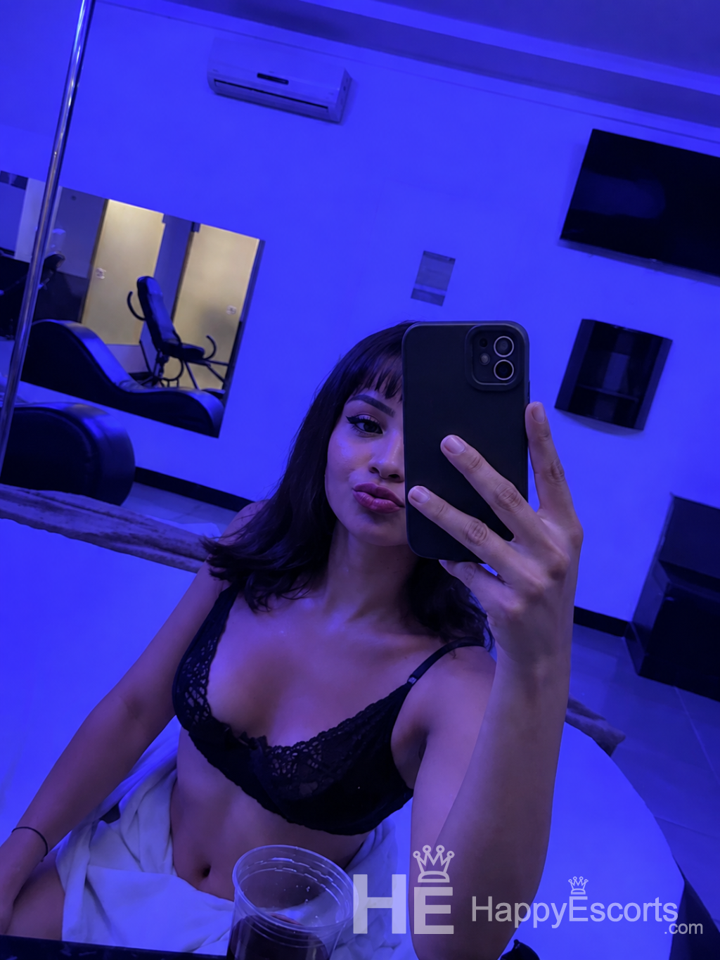 Ana Clara, 19 tuổi - 1