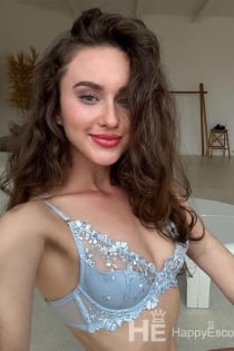 Angelina, на 25 г. - 6