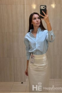 Molly, 23 år - 6