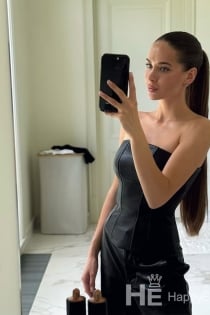 Molly, 23 år - 3
