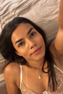 Bruna, Age 23