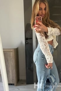 Eva, Age 22 - 4