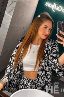 Sara, Age 25 - 4