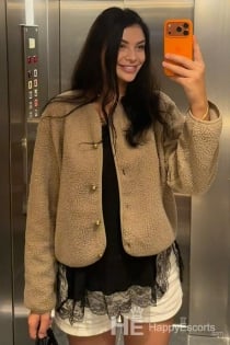 Skye Pristina, 30 år - 5