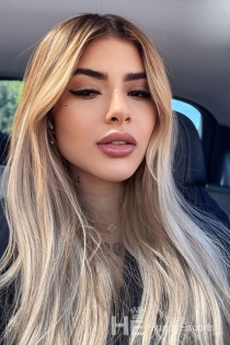 Massandra Pristina, 28 år - 7