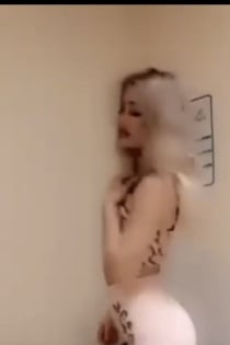 Blondequeen, Age 28 - 10