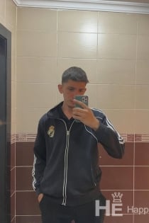 Yigit, 21 år