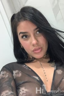 Mía, 24 yaşında - 3
