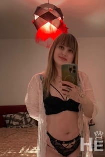 Lola, 31 ετών - 2