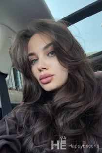 Molly, Age 23 - 3