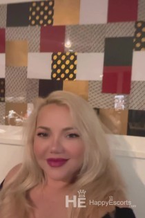 Laura Blond, Age 29 - Video