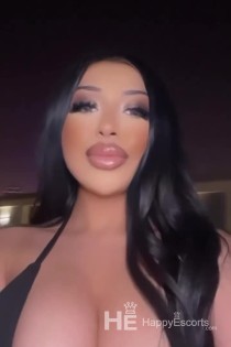 Jasmin, Age 24 - Video