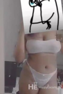 Carla, 19, Luanda / Angola Escorts - Video