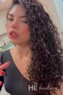 Sally, 26 anni, Roma / Italia Escort - Video