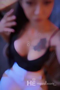 Nikoll, 27 jaar - Video